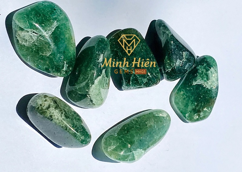 Ngọc Phỉ Thúy là gì? Ý nghĩa phong thủy và cách nhận biết 2 bl phithuy2