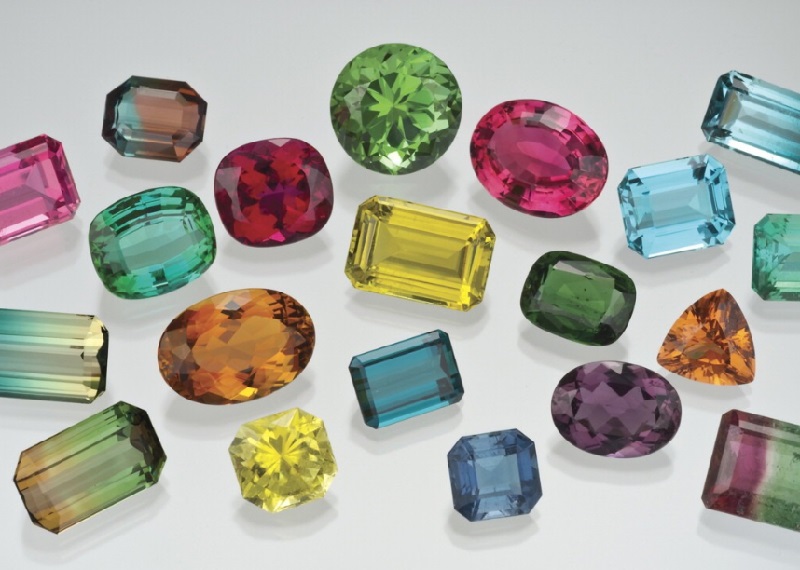 Đá Tourmaline là gì? Ý nghĩa phong thủy và cách nhận biết 2 bl tourmaline1